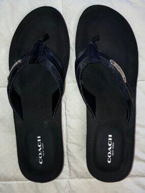 NEW - Coach Jaden signature flip flop sandals